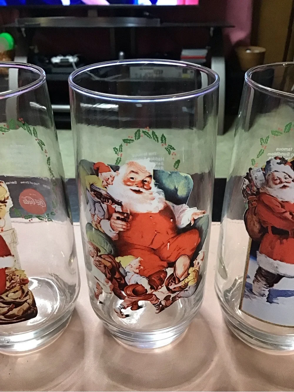 4 Vintage Coca-Cola Santa Christmas Glasses Set Collectable Glassware Coke